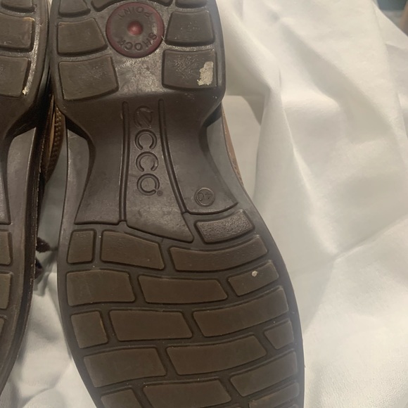 Men’s Ecco Chukka style boot size 40. Brown Gore-Tex water resistant - Picture 2 of 10